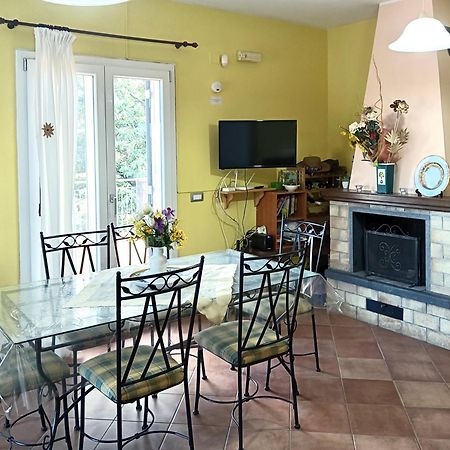 פיידימונטה אטנאו Villa Melany Casa Vacanza מראה חיצוני תמונה