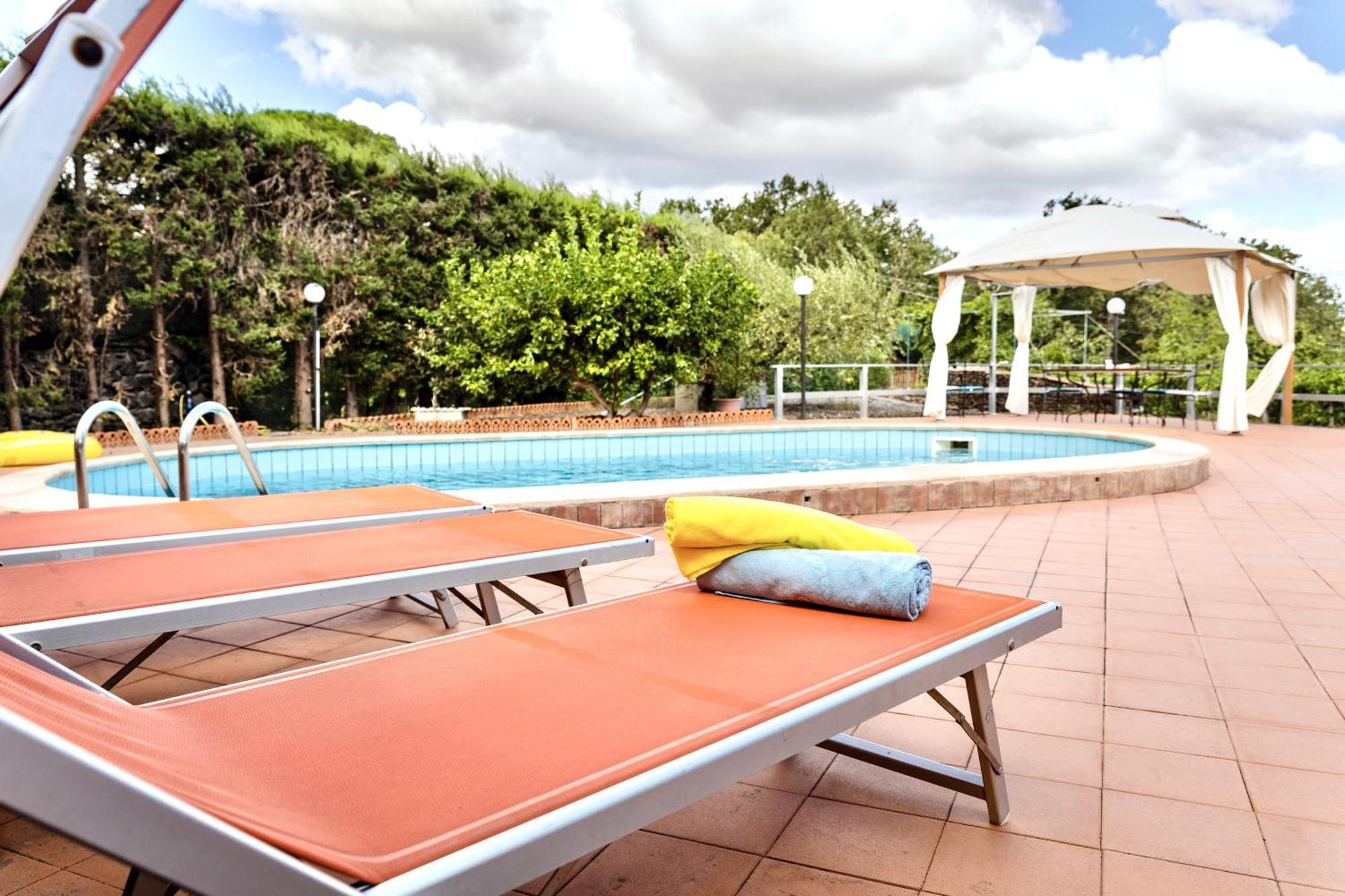 פיידימונטה אטנאו Villa Melany Casa Vacanza מראה חיצוני תמונה