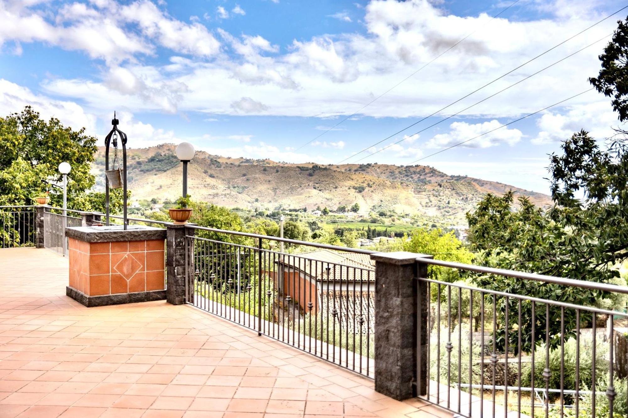 פיידימונטה אטנאו Villa Melany Casa Vacanza מראה חיצוני תמונה