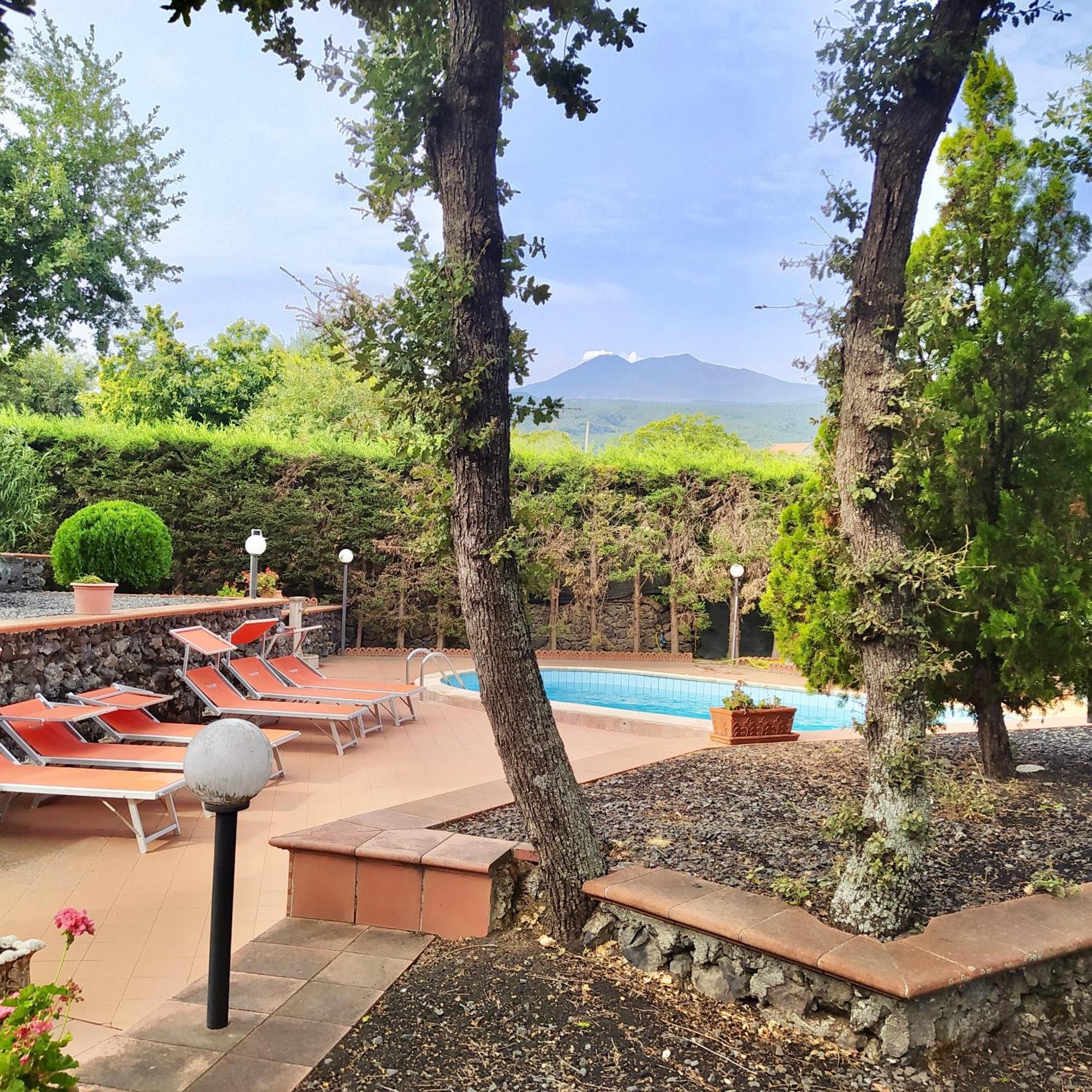 פיידימונטה אטנאו Villa Melany Casa Vacanza מראה חיצוני תמונה