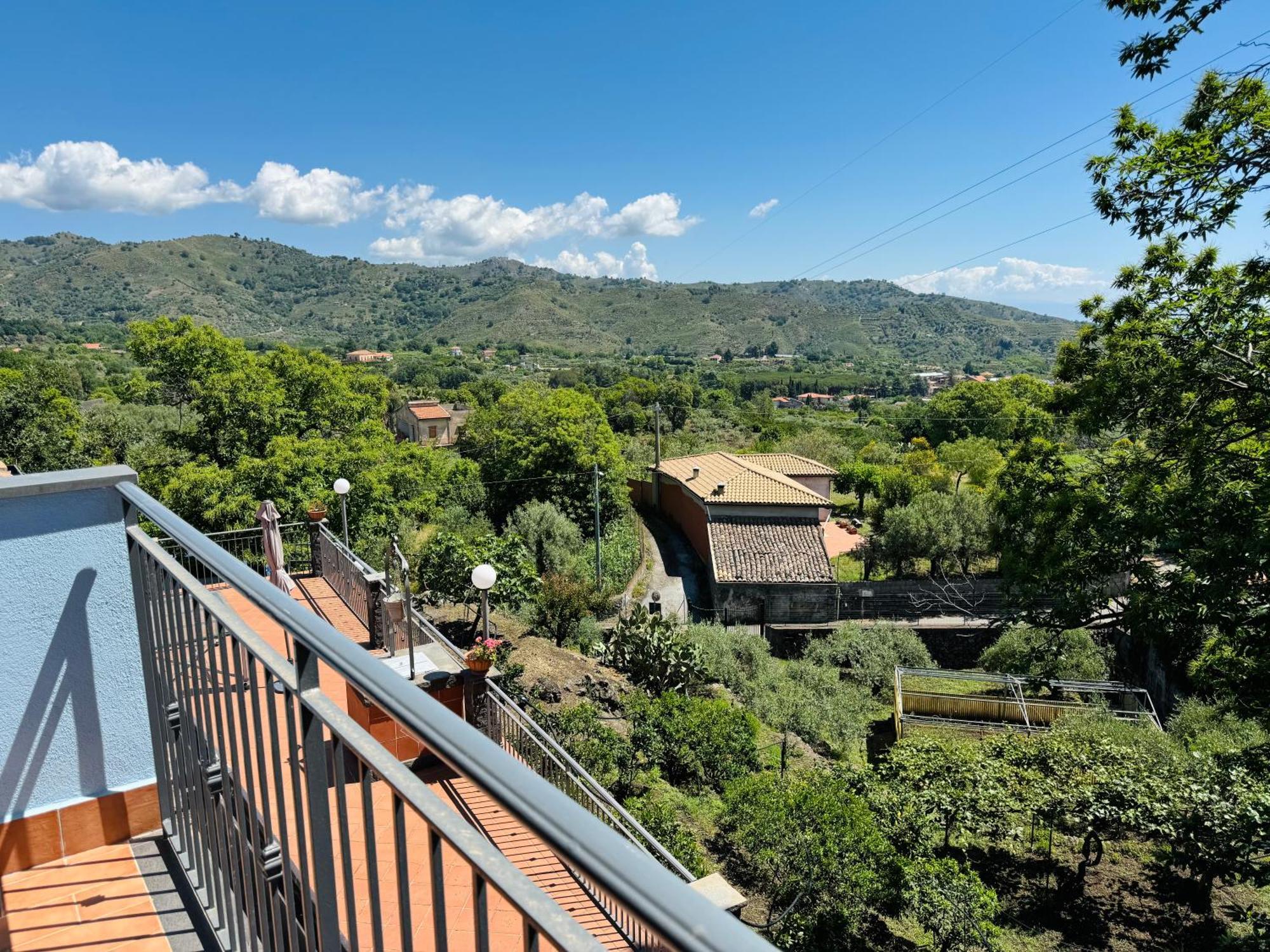 פיידימונטה אטנאו Villa Melany Casa Vacanza מראה חיצוני תמונה